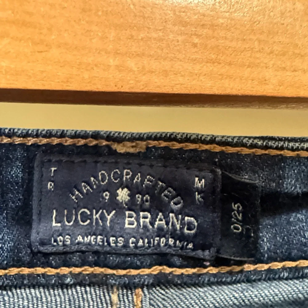 Lucky Brand Blue Ankle Jeans - Picture 2 of 4